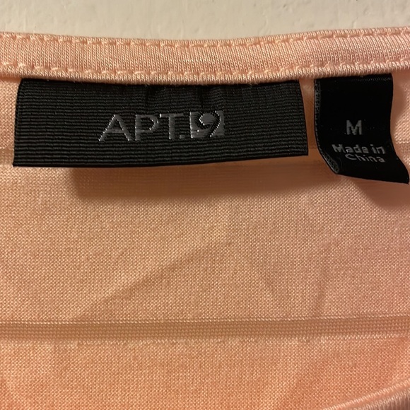 Pink short sleeved top - Picture 3 of 3